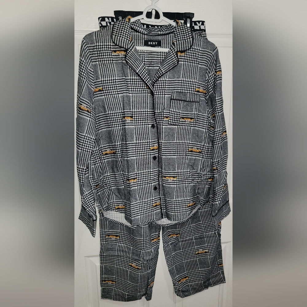 DKNY 2 PIECE SET